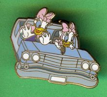 DISNEY  DAISY DUCK & Webby Vanderquack