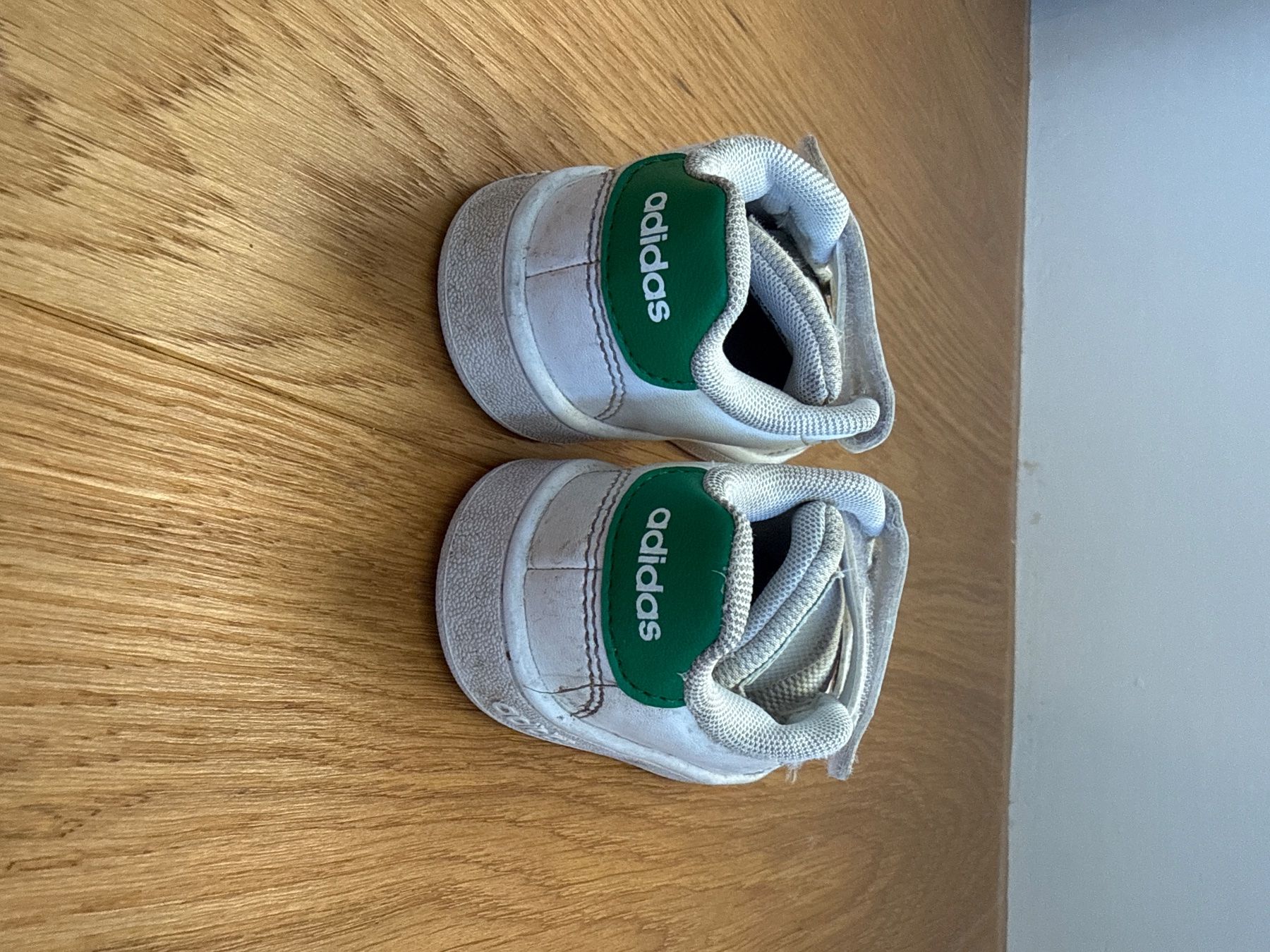 Adidas Schuhe für Jungen: Adidas Sneakers. Grösse 22 – Gebraucht aus Münchenbuchsee von sterbsli 2