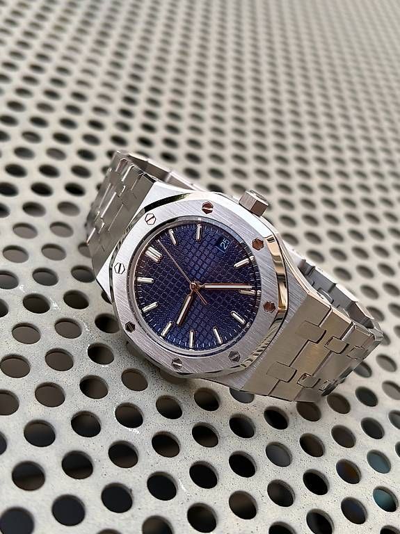 Orologi: Montre style Royal Oak – Usato da La Sarraz venduto da Icarus150
