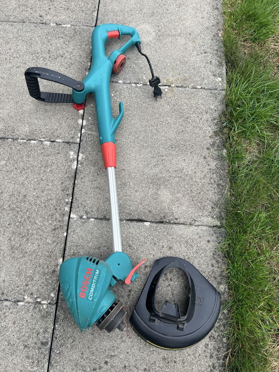 Bosch Tondeuses à gazon: Fadenmäher Bosch Trimmer – D'occasion à Schöftland par mamajasima5