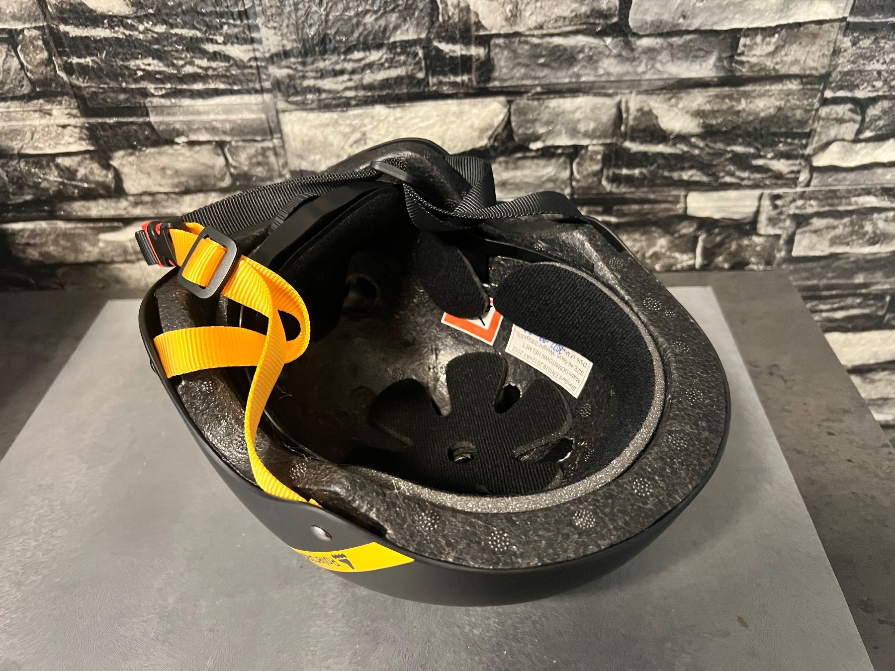 Caschi: Rollerblade Downtown 48 - 54 cm – Nuovo e nell'imballaggio originale da Bern venduto da No1e 2