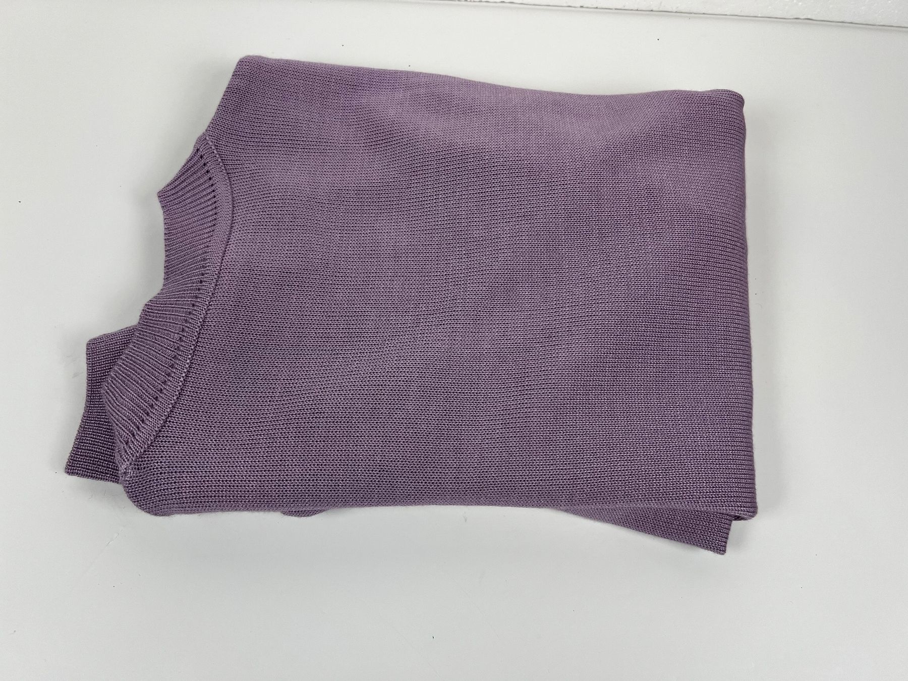 Maglioni & Felpe: NEW Pullover Lilac VINTAGE Sweater – Usato da Schaffhausen venduto da vandemonian 5