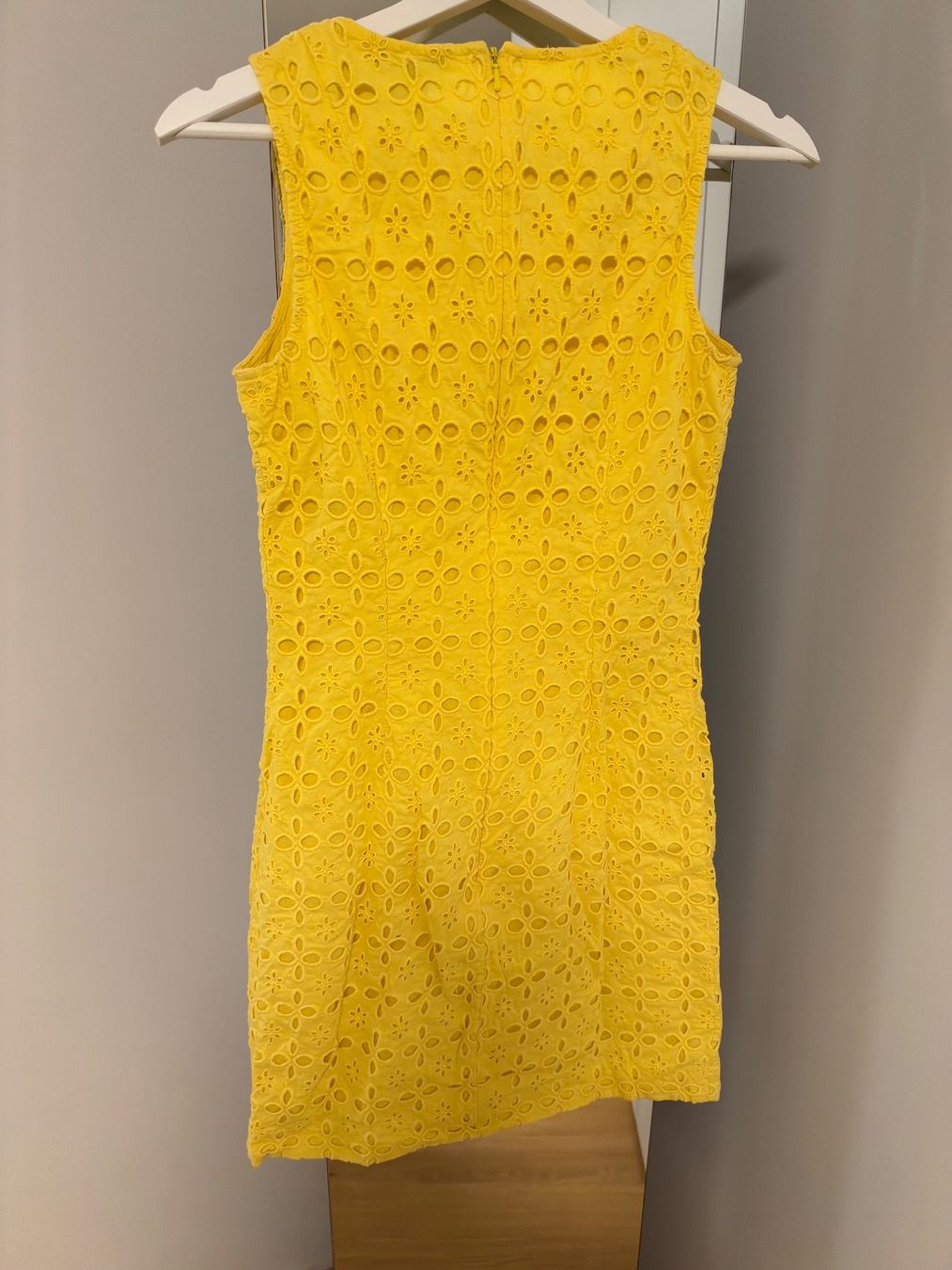 Globus Vestiti: Globus Kleid gr 36 – Usato da Uetikon am See venduto da Jolie2009 2