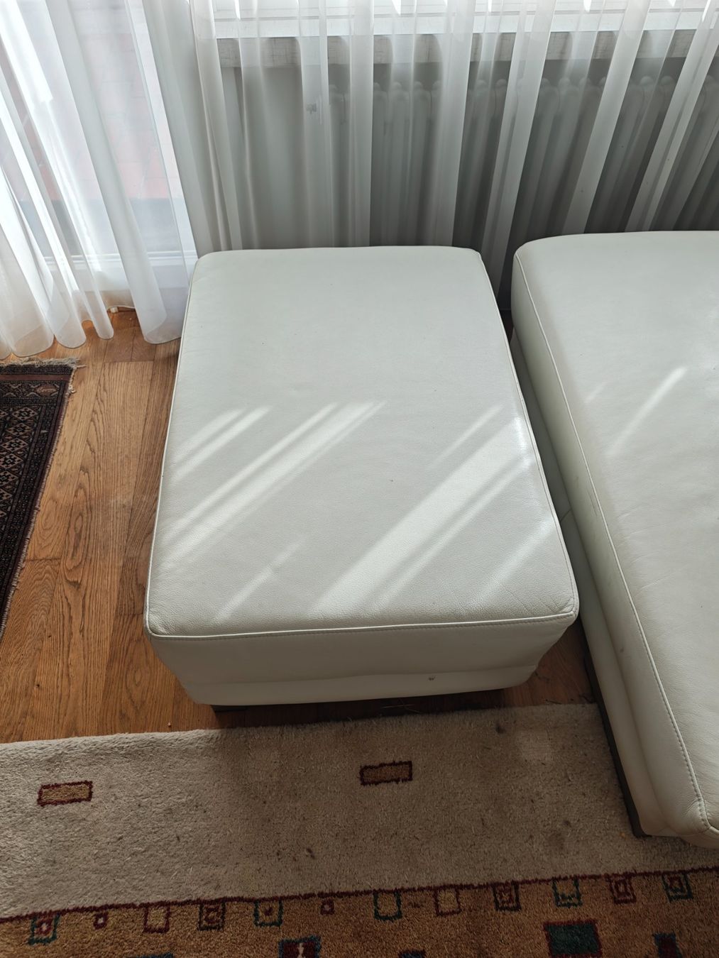 Sofas: Weisse/Creme-farbene Polstergruppe – D'occasion à Oberglatt ZH par Cybergater 3