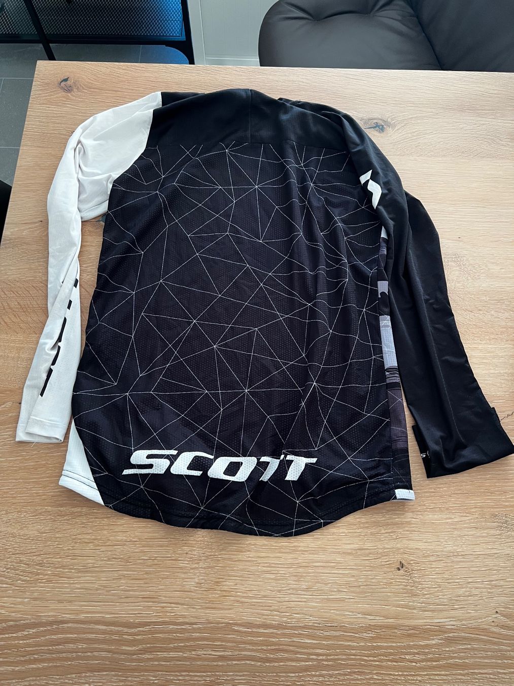 Scott Canottiere & Pantaloni: Scott MTB Fahrrad Trikot – Usato da Oberwil-Lieli venduto da Jo-Ke 1