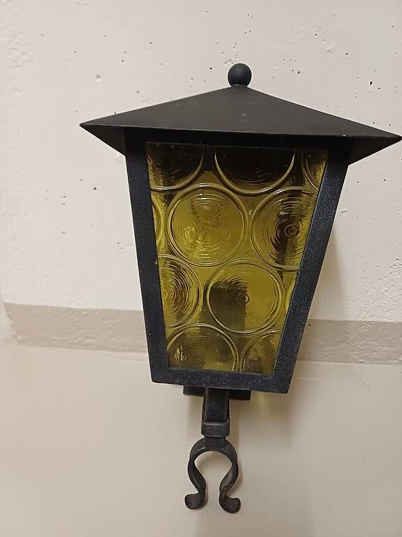 Lampade: Wandlampe , Laterne aussen Gusseisen – Usato da Reichenbach i. K. venduto da Noemib01
