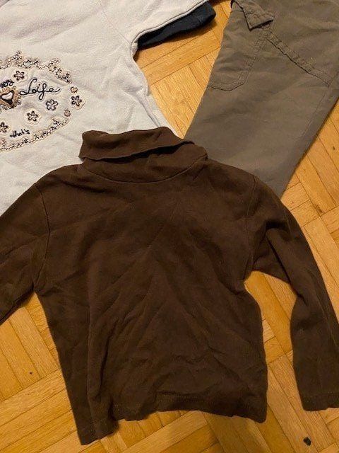 Lotti & Set di vestiti: Kleiderpaket Grösse 86 – Usato da Emmen venduto da Aribini 2