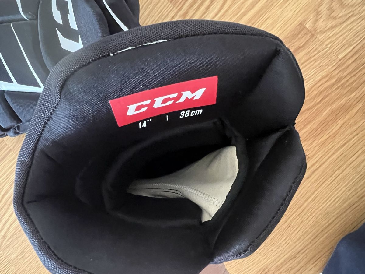 Ccm Altri accessori da uomo: CCM Eishockeyhandschuhe – Usato da Grenchen venduto da nic_87y9 5