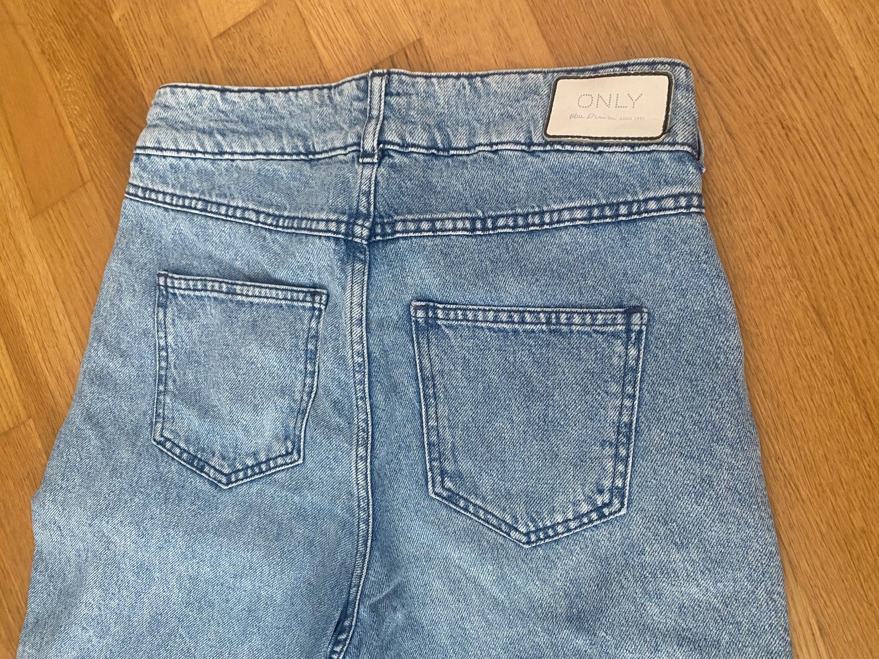 Only Jeans: Jeans Damen von Only – Usato da Riedholz venduto da lenibeni03 4