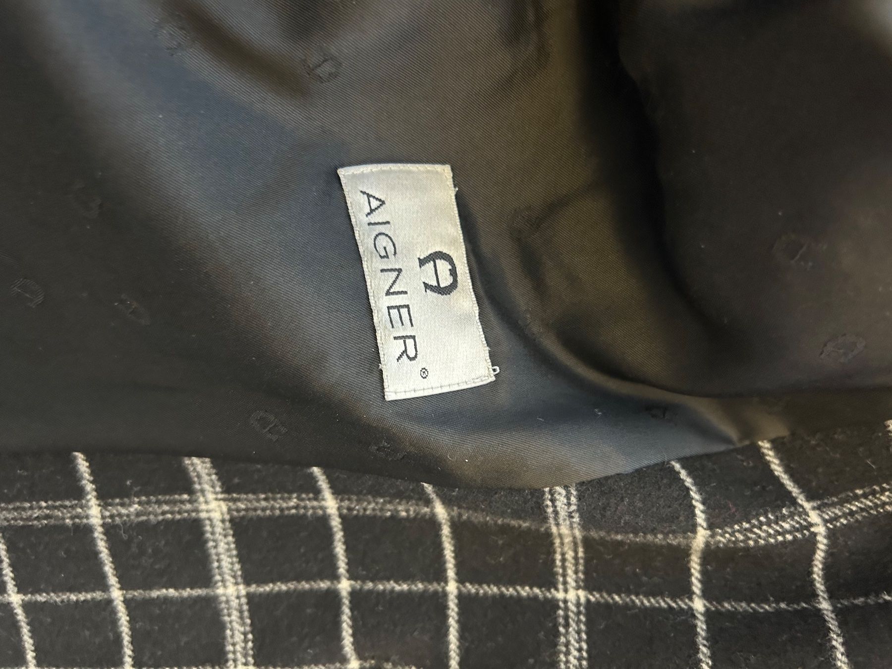 Aigner Mäntel: Aigner Mantel – Gebraucht aus Liestal von Htop 2