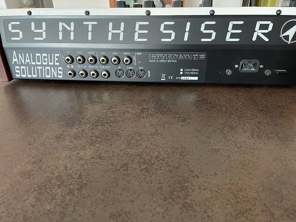 Strumenti musicali: Analog Solutions Telemark - (Oberheim SEM Stil), neuwertig – Nuovo (secondo la descrizione) da Kaltbach venduto da Balmung02 4
