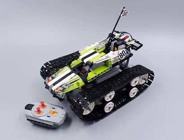Lego Kit di costruzioni: Lego Technic 42065 RC Tracked Racer – Usato da St-Imier venduto da legoforce 2