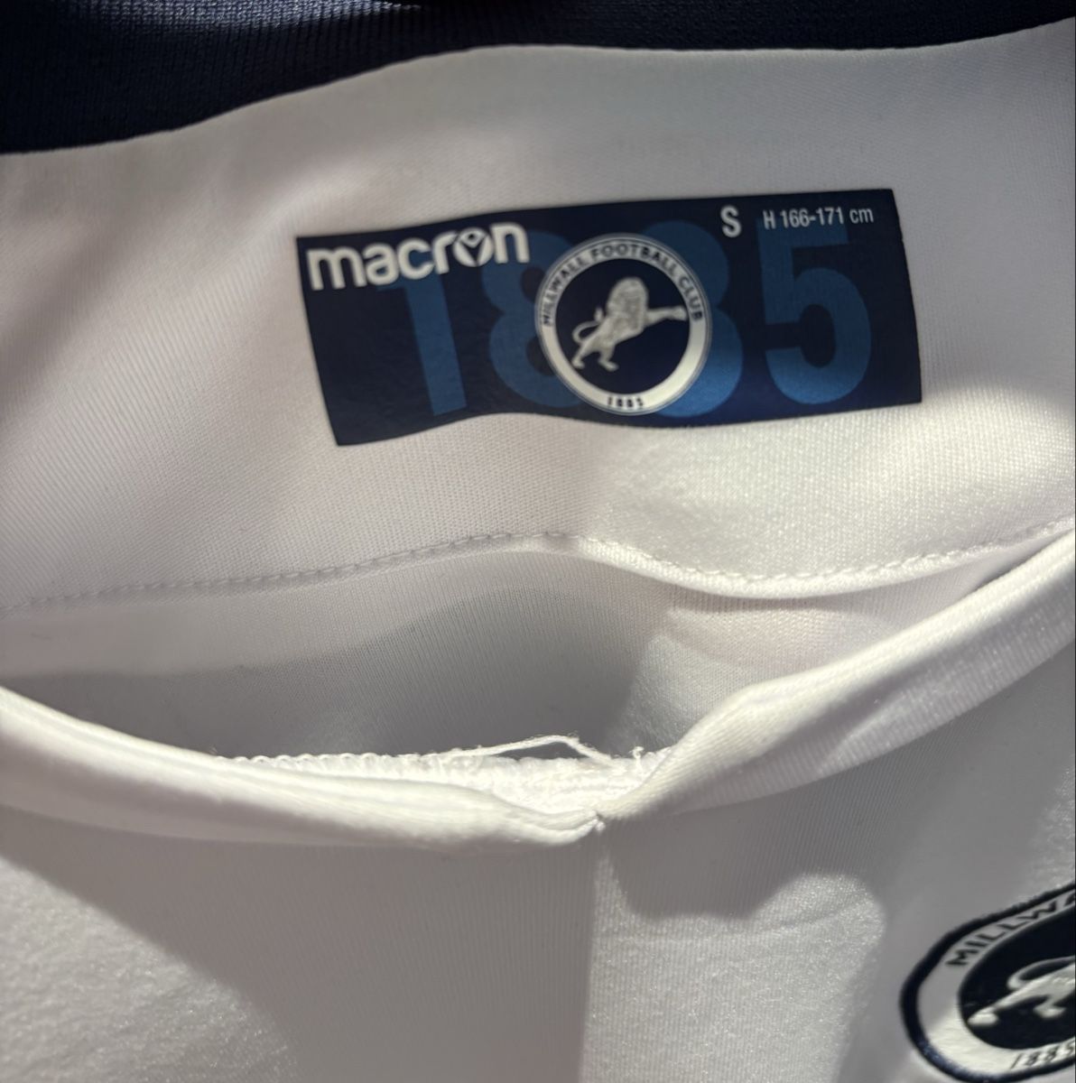 Canottiere & Pantaloni: Millwall FC Jersey size S  – Nuovo (secondo la descrizione) da Zürich venduto da william933 2