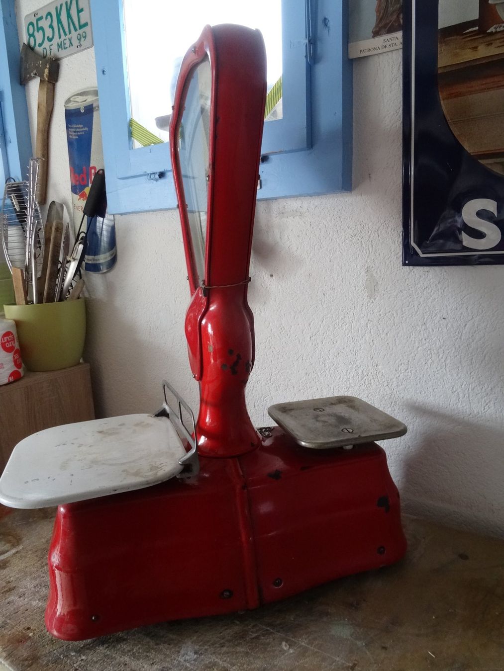 Waagen und Gewichte: Retro Waage rot  TOLEDO – Gebraucht aus Ehrendingen von CHMEX 1