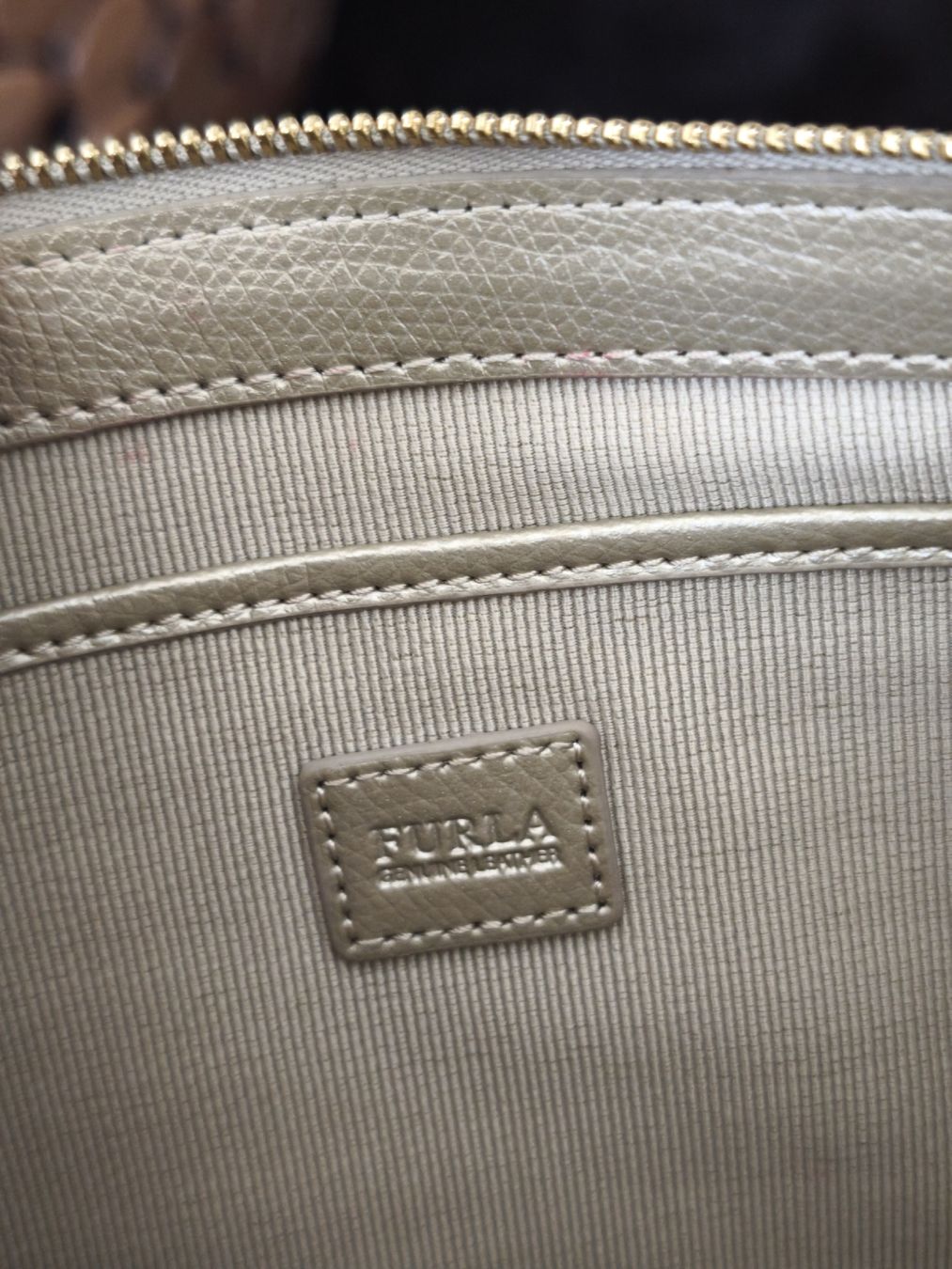 Furla Borse da donna: Clutch von Furla aus Leder – Usato da Oberuzwil venduto da nat_2kxw 4
