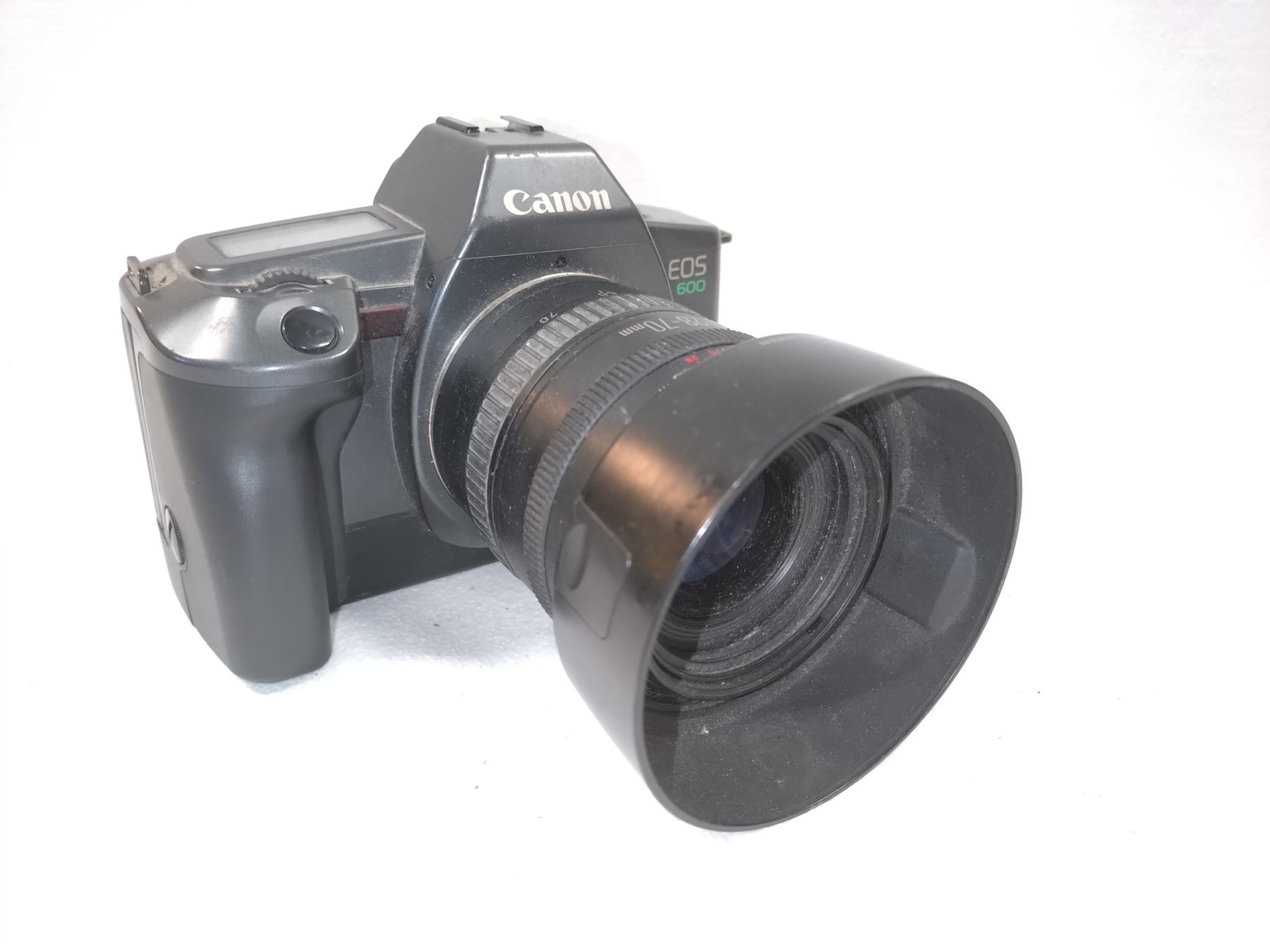 Canon Fotocamera: Canon EOS 600 argentique + 28-70mm Working – Usato da Farvagny-le-Grand venduto da LaCaverne