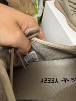 Adidas Yeezy Boost 350 V2 Tailegrösse 45.5 gutem Zustand