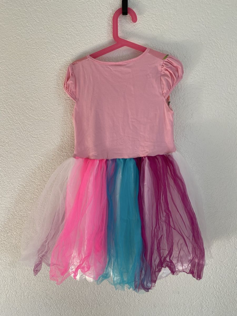 Vestiti & Gonne: Robe Hello Kitty rose taille 130 – Usato da Lignières venduto da The_assistant 1