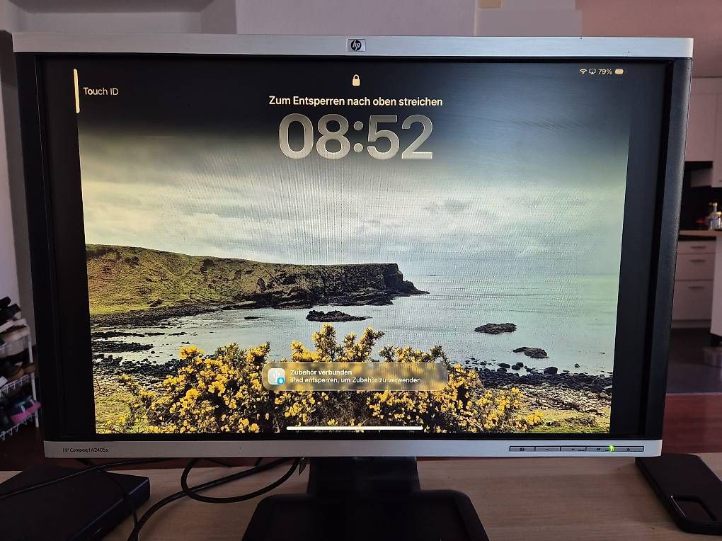 Hewlett Packard Monitor: HP Monitor – Usato da Embrach venduto da VRZ70 4