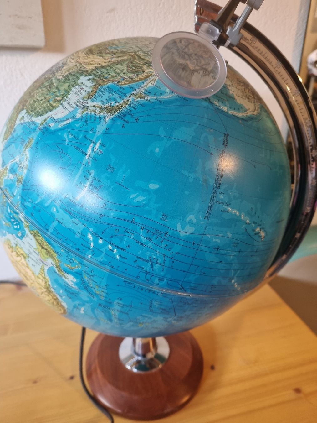 Autres décorations & accessoires: Beleuchteter Globus – D'occasion à Effretikon par Waffelschnitte 2