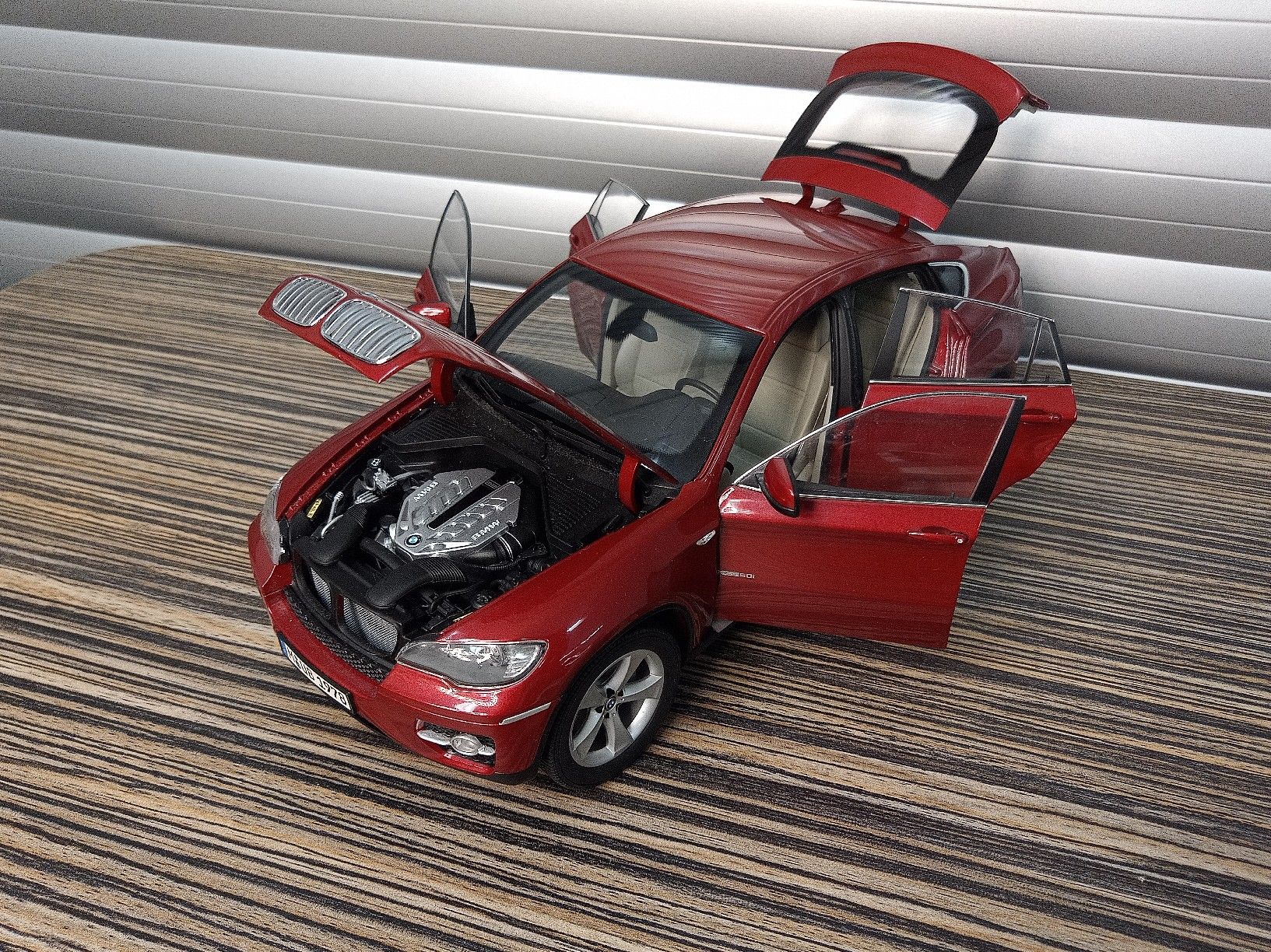 Kyosho Modellini d'auto: BMW X6 1:18 von Kyosho – Usato da Reiden venduto da Zofi-Brocki 3
