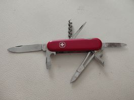  Wenger Traveler Delémont rot gebraucht funktional Taschenm.