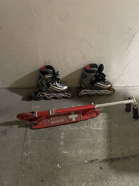 Kickboard: Trottinette et rollers  Gratuit – D'occasion à Le Lignon par pri_vmv8 1