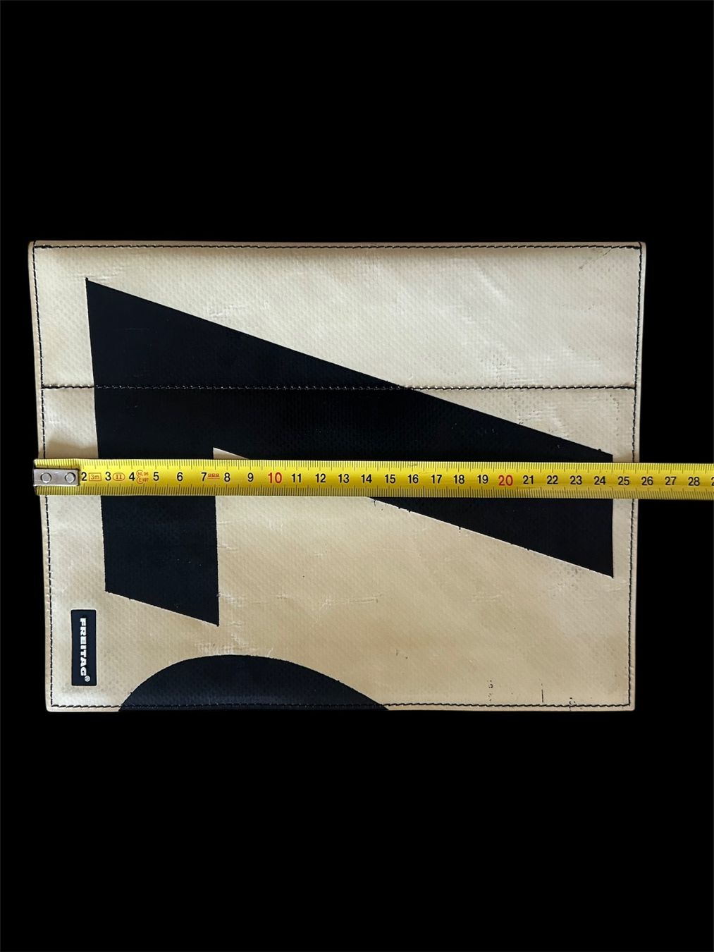 Covers & Taschen: Freitag IPad Hulle – Gebraucht aus Zuzwil SG von Malou80 3