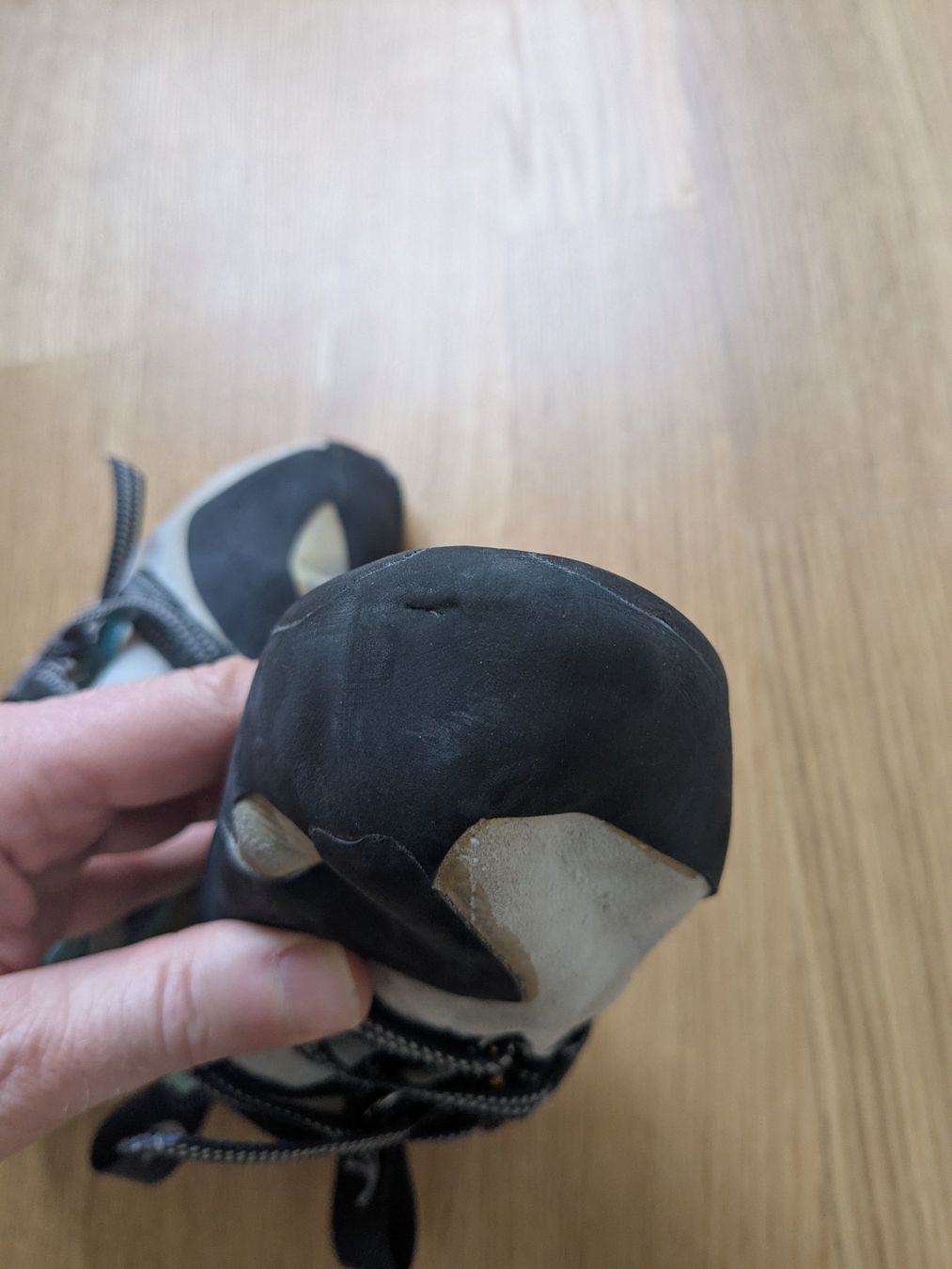 Scarpe da uomo: Chausson grimpe Tenaya taille 36 1/4 – Usato da Genève venduto da maiakovski 6
