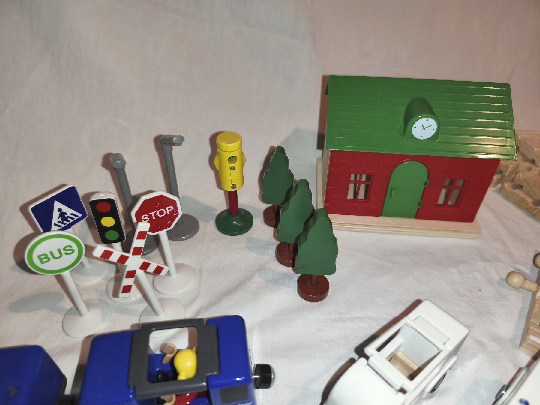 Jouets: Holz-Autobahn Playtive Junior – D'occasion à Ammerzwil BE par Consuelo01 3