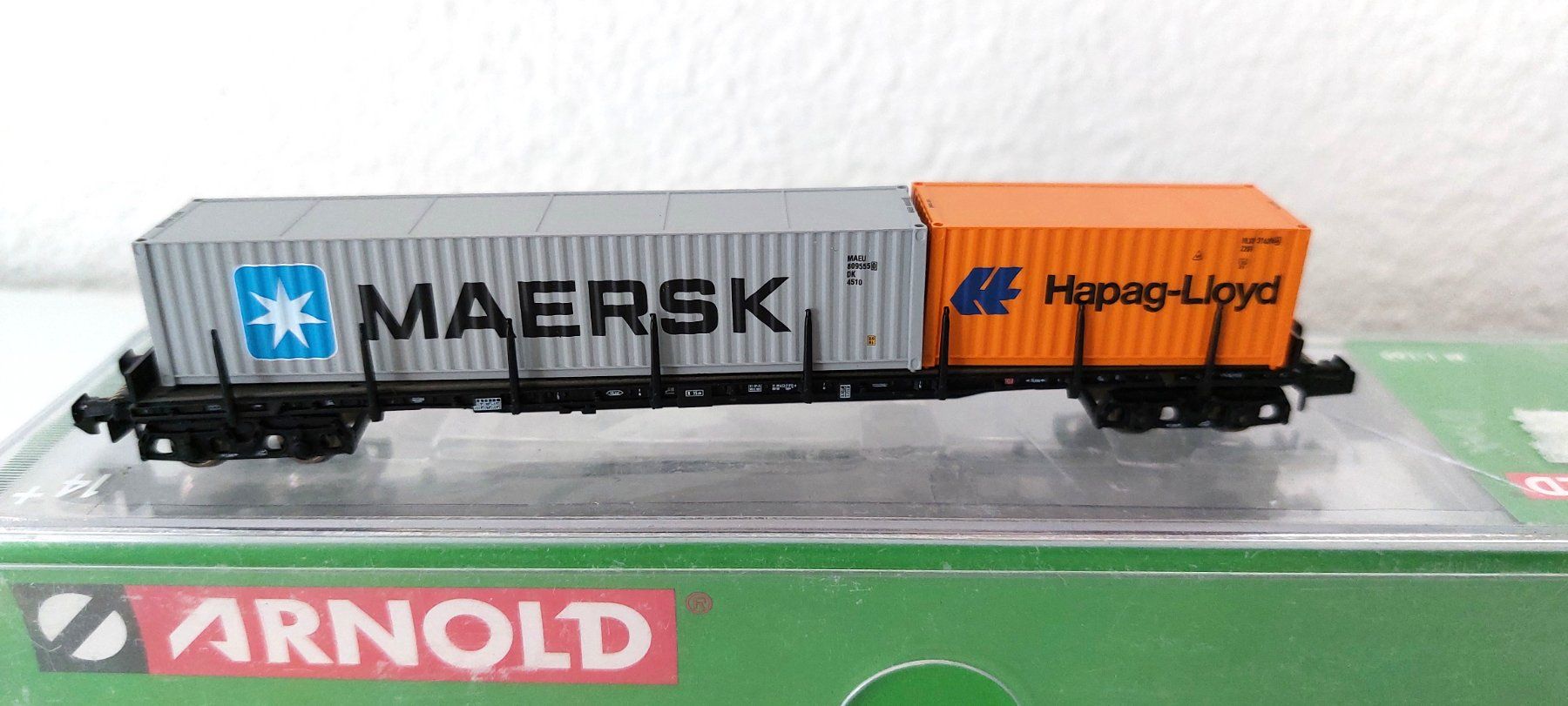 Arnold Modelleisenbahnen: Containertragwagen 716 der DB Hapag Lloyd + Maersk HN6118 – Neu und originalverpackt aus Biberist von Ntrains 2