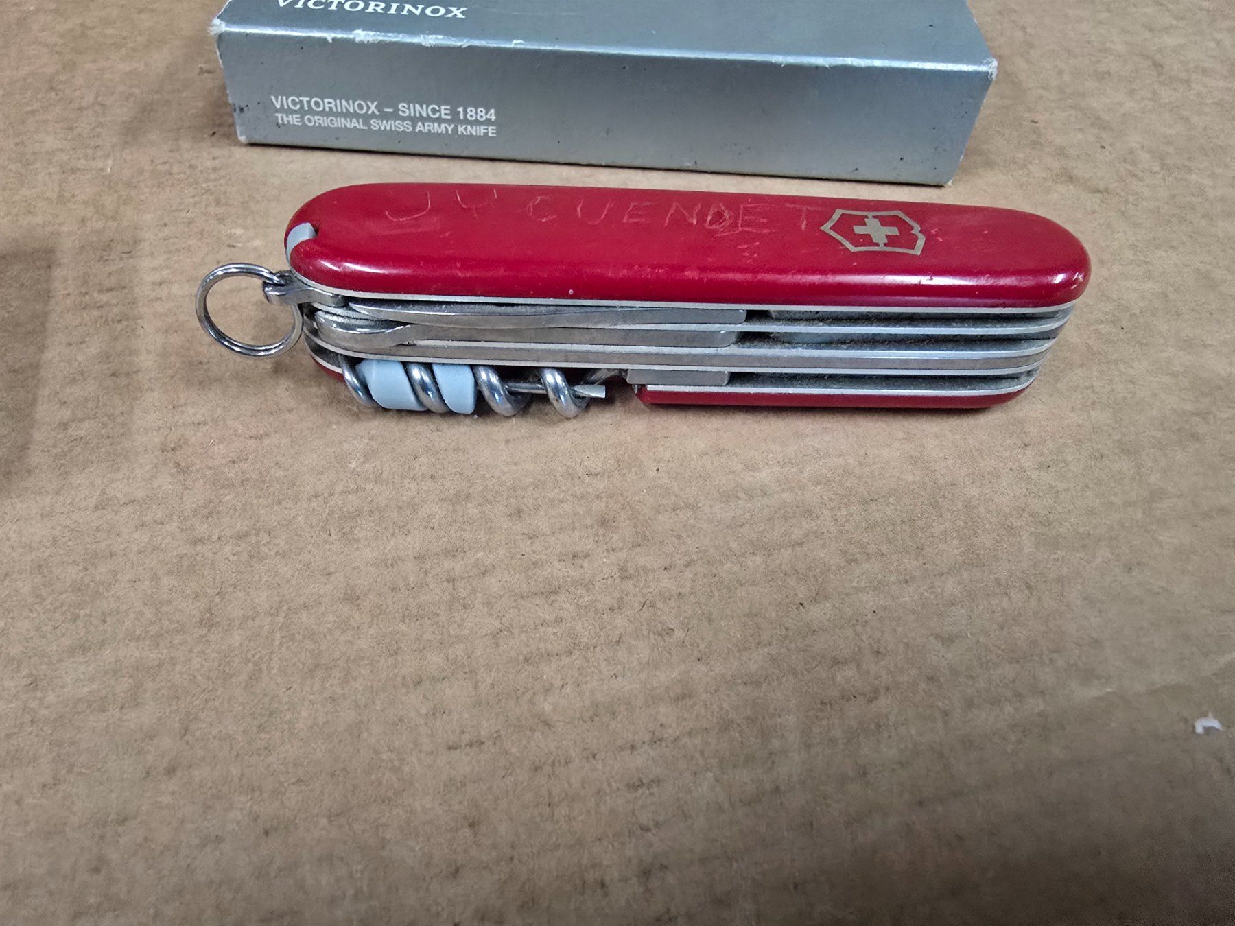 Victorinox Coltelli tascabile: 2x gebrauchte Victorinox Sackmesser ab 1.- – Usato da KRINAU venduto da Mio_Liqstyle 3