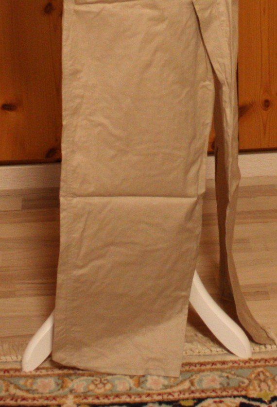 Pantaloni: Hose EMILLIO CARDUCCI beige Gr. 40 – Usato da Flüelen venduto da Diversicum-Vintage 2