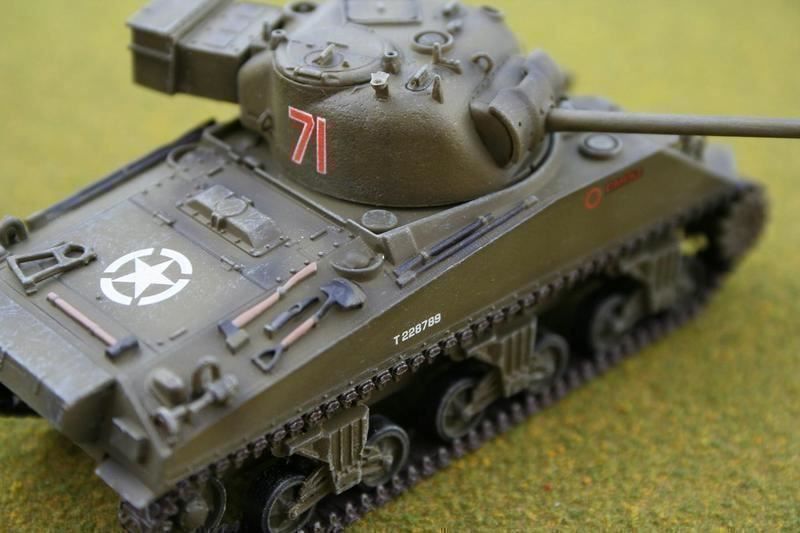 Kit di modellismo & Modellini statici: Dragon Panzer Sherman Firefly DouglasKay Modell 1/72 WW2 – Nuovo e nell'imballaggio originale da Aarau venduto da Zemsi 4