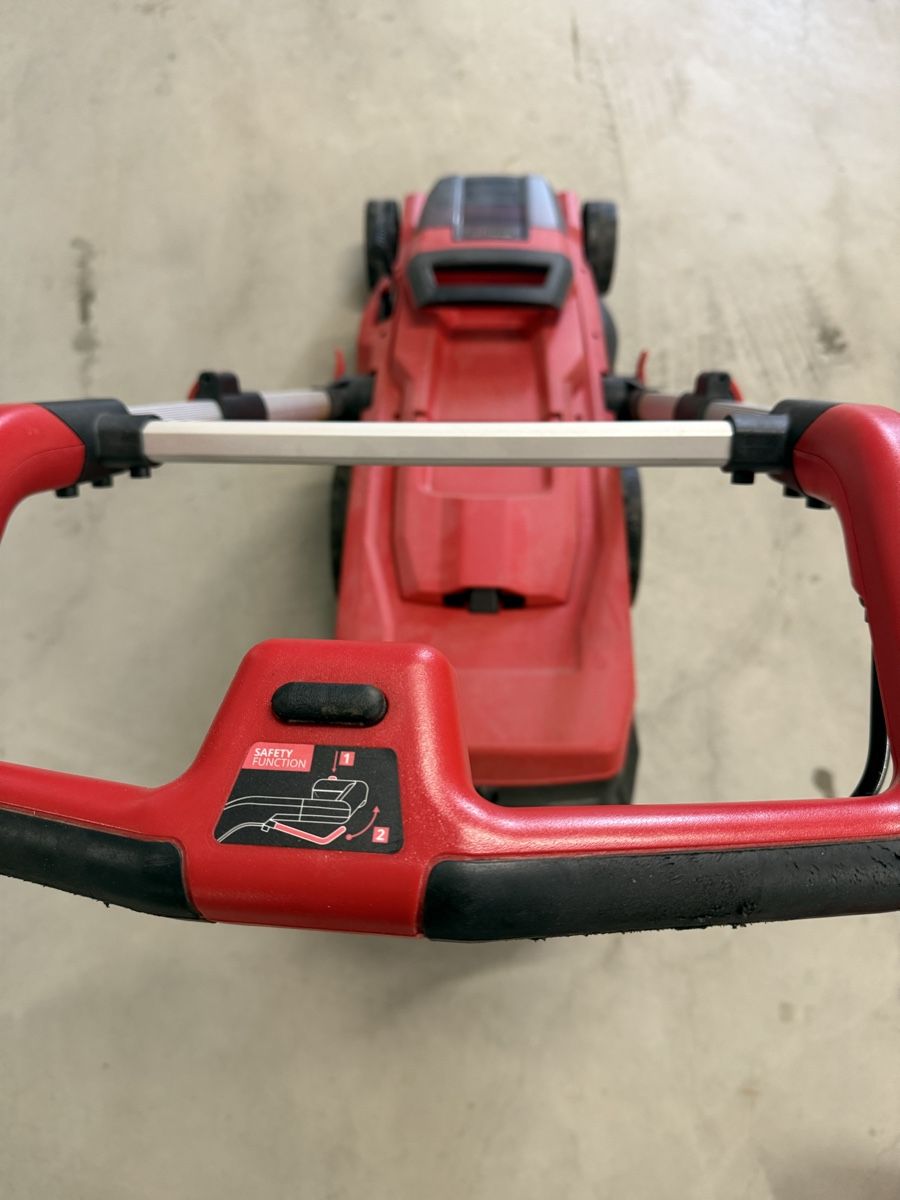 Einhell Tagliaerba: Einhell Rasarro Cordless Lawn Mower – Usato da Schindellegi venduto da 8834Sch 1