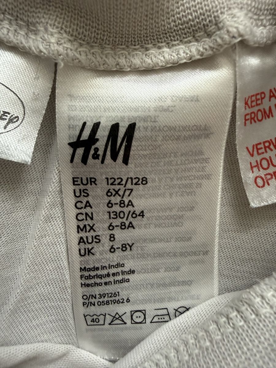 H&M Pyjamas & Ähnliches: 4x Pyjama, Grösse 122/128 – Gebraucht aus Langenthal von Leclafel 1