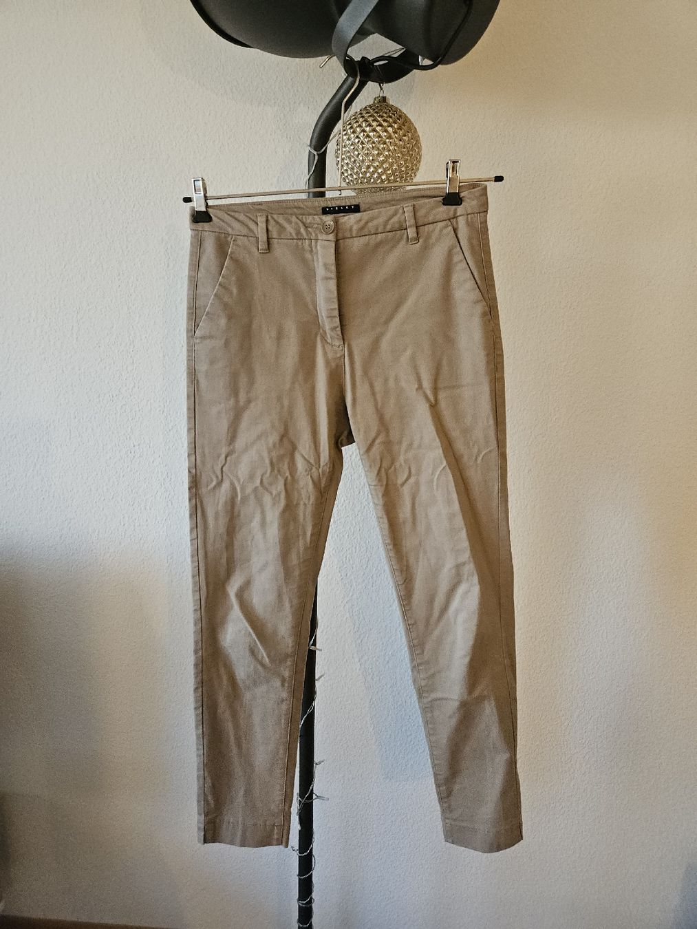 Sisley Pantaloni: Kleider ab 2 Fr. - Sisley Hose – Usato da Zürich venduto da LK0138