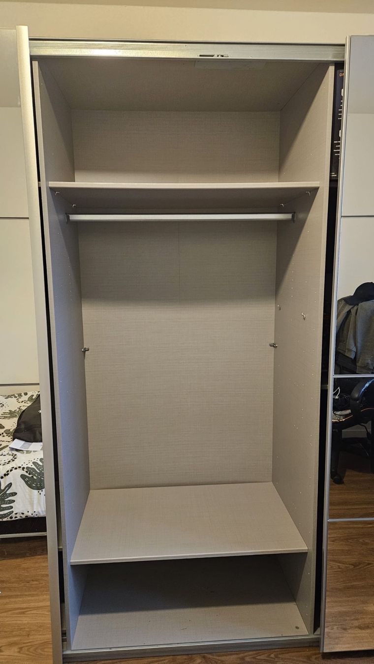 Armadi: Schrank – Usato da Wildegg venduto da cor_sc76 2