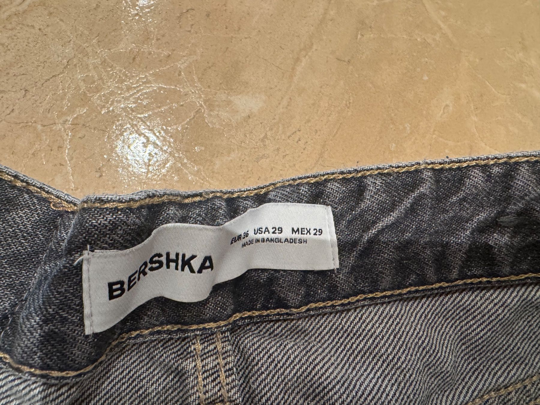 Bershka Jeans: Bershka neue jeans, 36 – Nuovo (secondo la descrizione) da Klingnau venduto da Markus14 2