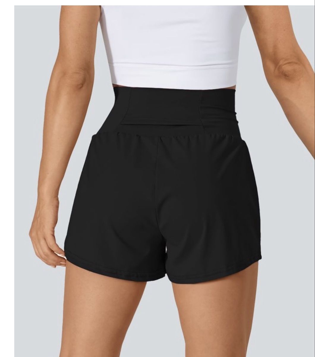 Halara Pantaloni: Fitness-Shorts Halara Gr. S – Nuovo e nell'imballaggio originale da Thun venduto da Dak5 1