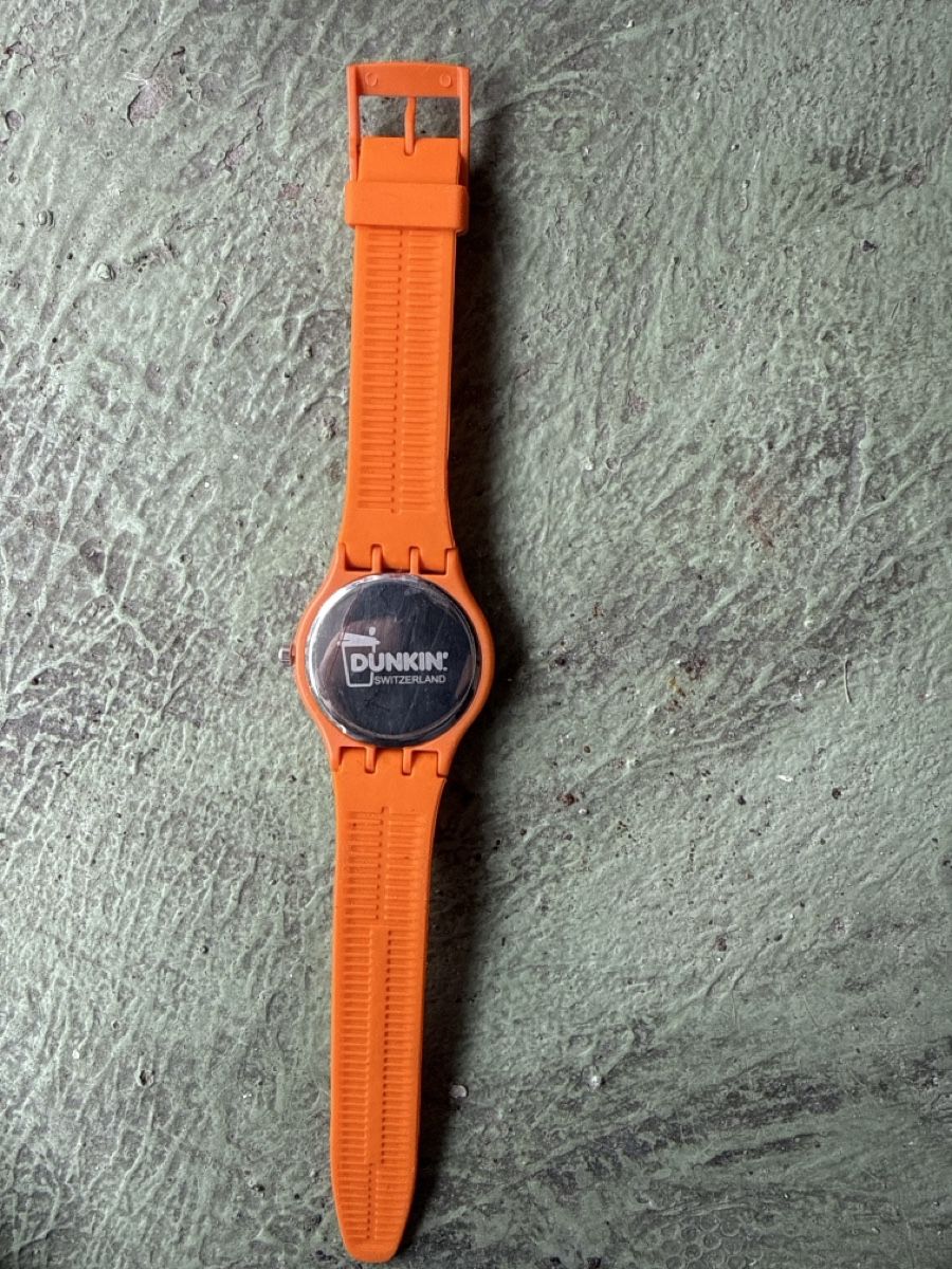 Orologi: Orange Dunkin' Donuts Uhr - Sammlerstück – Nuovo (secondo la descrizione) da Matten b. Interl venduto da roc_292h 1