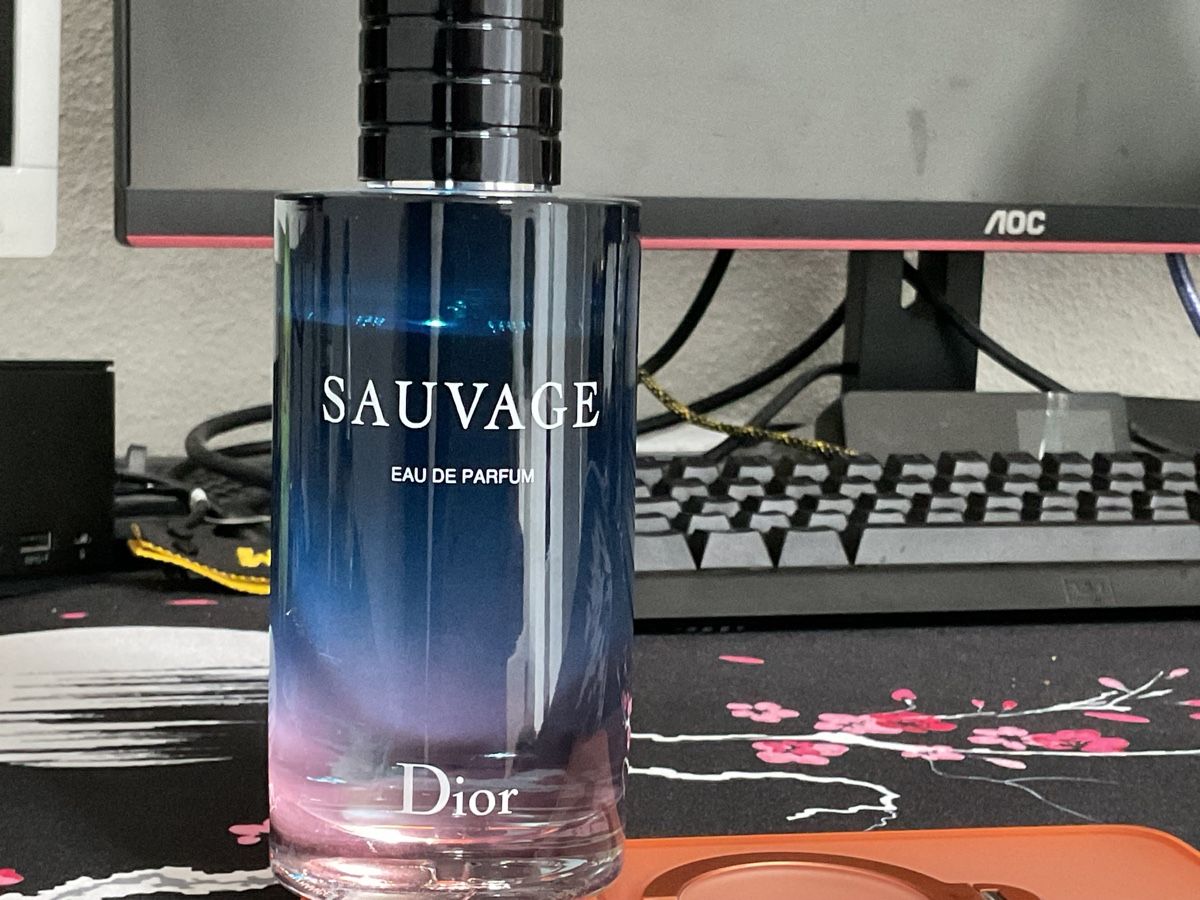 Dior Profumi & Eau de Toilette: Dior Sauvage, Eau de Parfum, 200ml, 70% voll – Usato da Zollikofen venduto da SeanMatti 2