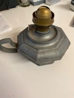 Lampe à huile ancienne en étain, rustique et charmante!