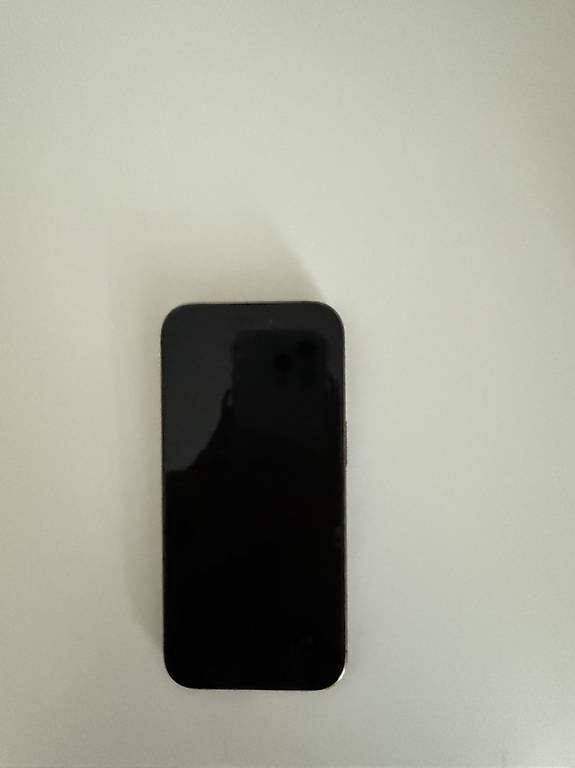 Portables: Iphone 16 pro 128gb – D'occasion à Grenchen par jas_hdn8