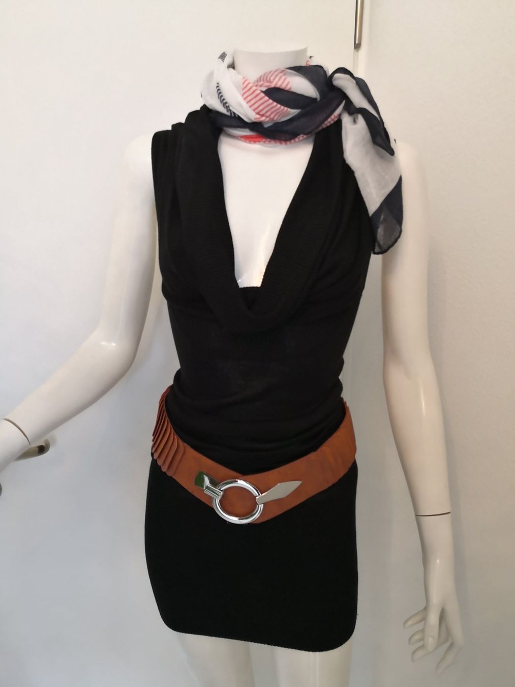 Opus Foulards, Tücher & Schals: 🤩OPUS SCHAL WEISS MIT MUSTER – Gebraucht aus Olten von Naja-Twins-Twins 4