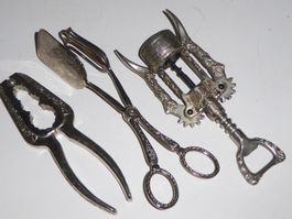 Barwerkzeuge 4er Set Korkenzieher Nussknacker Zange vintage