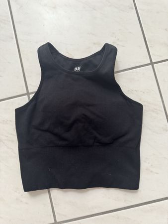 Sport top size S H&M