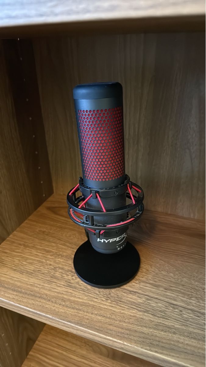 Hyperx Microfoni: HyperX QuadCast Microphone – Usato da Nyon venduto da onjamax