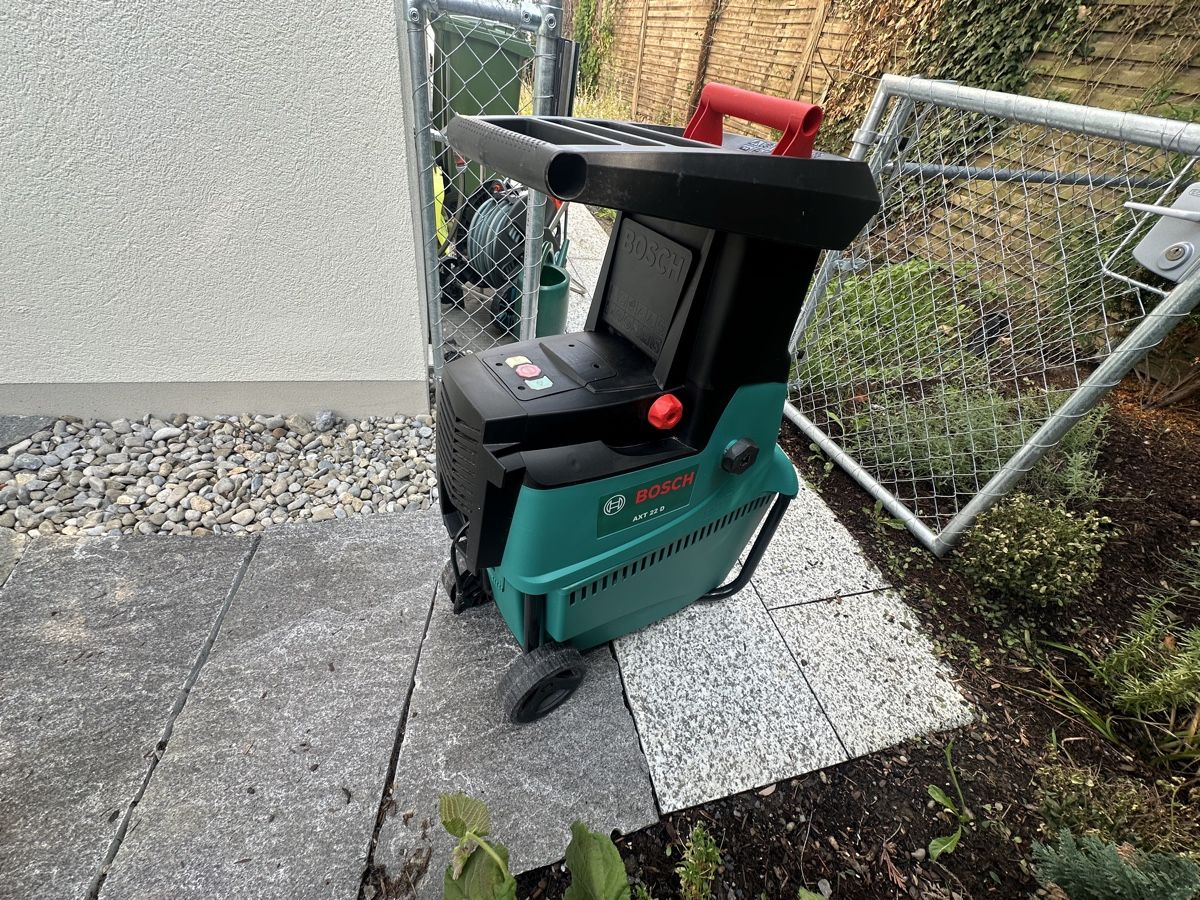 Bosch Häcksler: Bosch AXT 22 D Häcksler – Gebraucht aus Meggen von JH86 3
