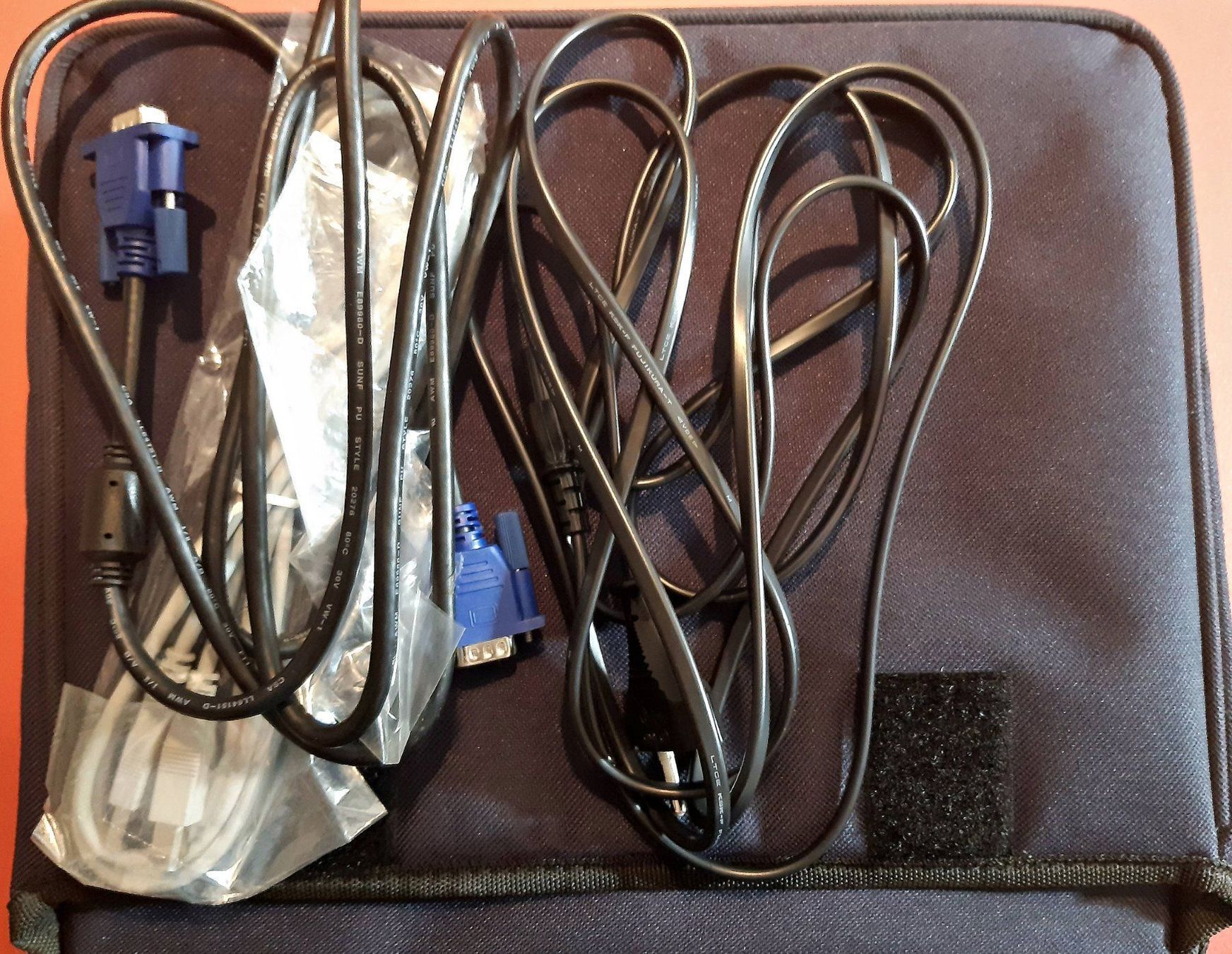 Nec Proiettori: NEC VT460 LCD PROJECTOR PERFECT WORKING ORDER HARDLY USED – Usato da Lugano venduto da YouWantUS 6